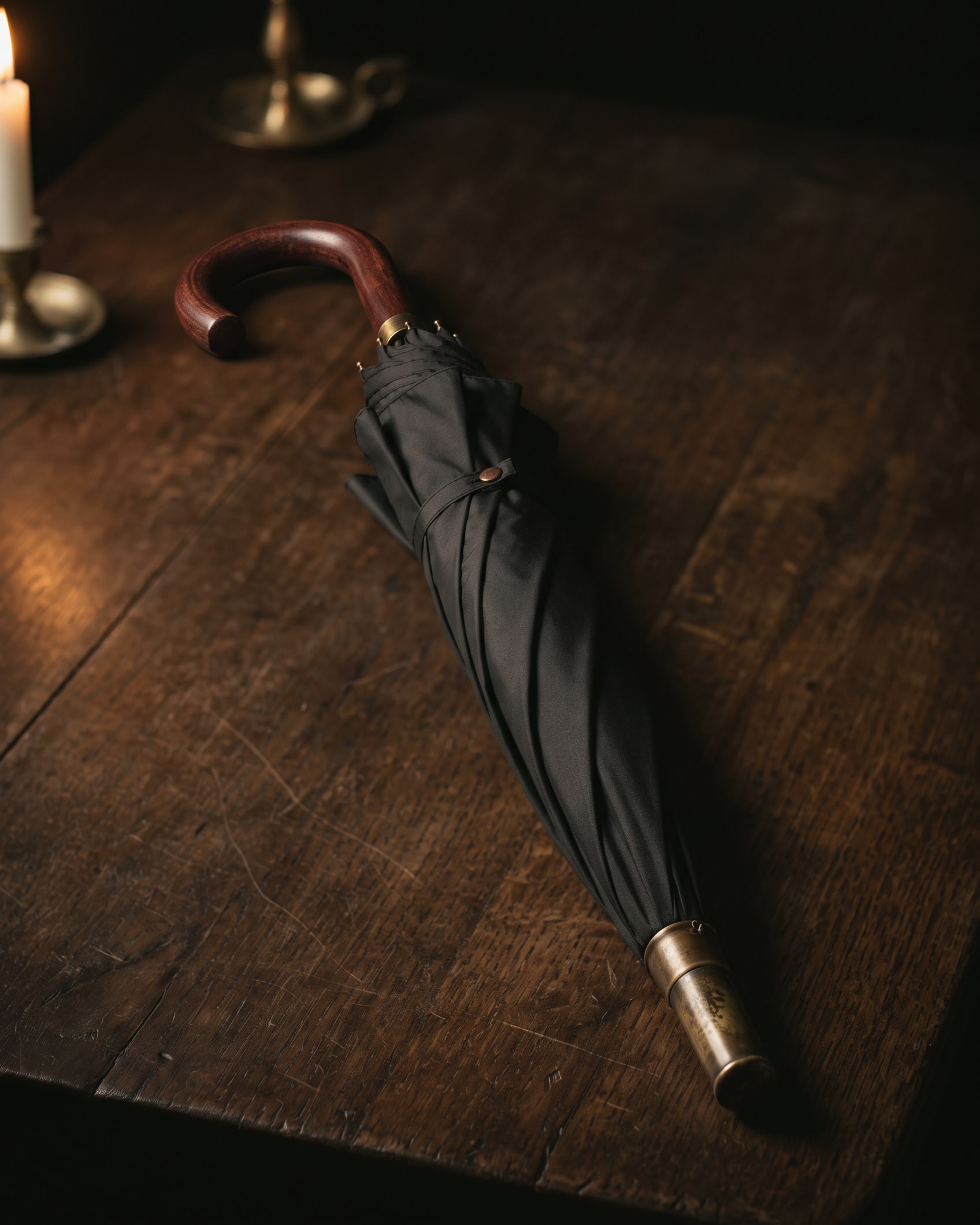 The Umbrella, Black